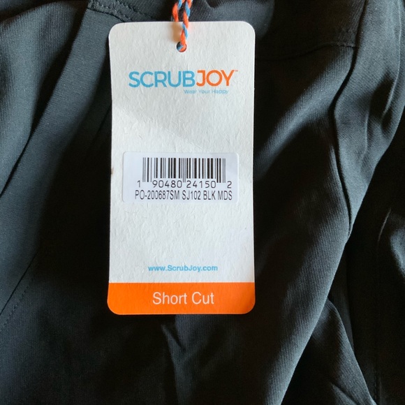 NWT Scrubjoy scrub top -short/petite - Picture 2 of 3